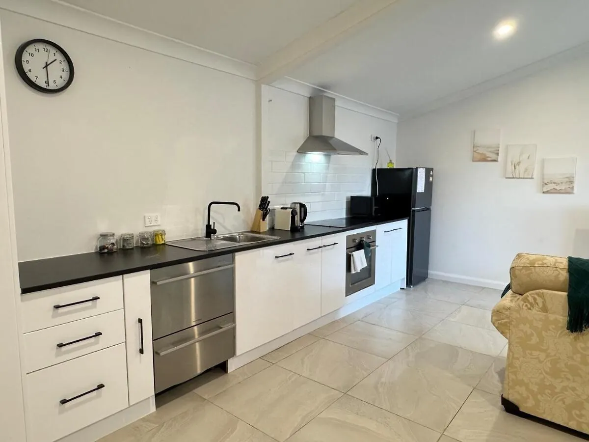 Modern Simplicity Granny Flat In Belmont Brisbane Semesterbostad